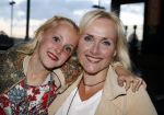 Zaandam 1 oktober 2016
Premiere Peter Pan in schouwburg  Zaandam. Marleen v d Loo met dochter