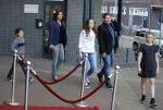 Zaandam 1 oktober 2016
Premiere Peter Pan in schouwburg  Zaandam.
Martijn Krabbe met zijn kinderen Achilles Michelle Jasmijn zijn vriendin Noi Pakon met haar zoontje.
