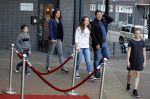 Zaandam 1 oktober 2016
Premiere Peter Pan in schouwburg  Zaandam.
Martijn Krabbe met zijn kinderen Achilles Michelle Jasmijn zijn vriendin Noi Pakon met haar zoontje.