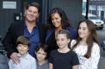 Zaandam 1 oktober 2016
Premiere Peter Pan in schouwburg  Zaandam.
Martijn Krabbe met zijn kinderen Achilles Michelle Jasmijn zijn vriendin Noi Pakon met haar zoontje.