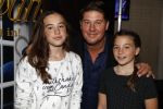Zaandam 1 oktober 2016
Premiere Peter Pan in schouwburg  Zaandam.
Martijn Krabbe met zijn kinderen Achilles Michelle Jasmijn zijn vriendin Noi Pakon met haar zoontje.