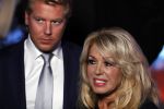 Amsterdam 2 oktober 2016
Patricia Paay en haar vriend  Robbert Hinfelaar bij de opnames van het sbs 6 programma Show XL gepresenteerd door Fred v Leer en Lucille Werner. Tim Douwsma en Nicolette v Dam zitten er ook.