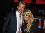 Amsterdam 2 oktober 2016
Patricia Paay en haar vriend  Robbert Hinfelaar bij de opnames van het sbs 6 programma Show XL gepresenteerd door Fred v Leer en Lucille Werner. Tim Douwsma en Nicolette v Dam zitten er ook.