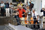 Amsterdam 11 september 2016
Amsterdam city swim tbv ALS door de amsterdamse grachten. paul en Leny v Gorcum kijken naar hun kleinzoon