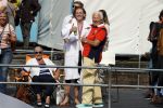 Amsterdam 11 september 2016
Amsterdam city swim tbv ALS door de amsterdamse grachten. paul en Leny v Gorcum kijken naar hun kleinzoon