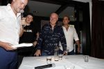 Rotterdam 14 september 2016
Boekpresentatie boek Rene v Gijp geschreven door Michiel v Egmond bij the harbour club. Zijn zoons Bicky en Sanny kregen de eerste exemplaren