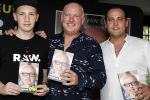 Rotterdam 14 september 2016
Boekpresentatie boek Rene v Gijp geschreven door Michiel v Egmond bij the harbour club. Zijn zoons Bicky en Sanny kregen de eerste exemplaren