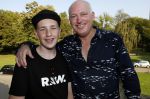 Rotterdam 14 september 2016
Boekpresentatie boek Rene v Gijp geschreven door Michiel v Egmond bij the harbour club. Zijn zoons Bicky en Sanny kregen de eerste exemplaren