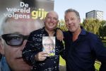 Rotterdam 14 september 2016
Boekpresentatie boek Rene v Gijp geschreven door Michiel v Egmond bij the harbour club. Zijn zoons Bicky en Sanny kregen de eerste exemplaren. Rob jansen