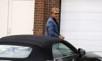 Lijnden 19 september 2016
Patricia Paay en haar nieuwe vriend Robbert Hinfelaar arriveren in haar auto bij haar huis.