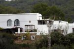 Ibiza 24 september 2016
Trouwen Gigi Ravelli en Roger Hodenius op ibiza . Ze trouwenni zuin huis/finca.