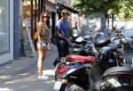 Amsterdam 12 september 2016 
Ruud Gullit met zijn vriendin Karin de Rooij op de cornelis schuytstraat