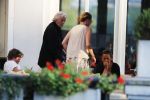 Amsterdam 12 september 2016
Rutger hauer op terras van het Amstel Hotel met vrienden en oud model Tatjana Patitz