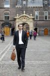 Den Haag 6 oktober 2016
Thiery Baudet rondom en op het binnenhof en bij torentje.
