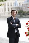 Den Haag 6 oktober 2016
Thiery Baudet rondom en op het binnenhof en bij torentje.