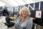 Amsterdam 15 september 2016
Presentatie produkten van manuela Kemp op het Veronica schip. Tineke de Nooij