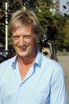 Rotterdam 14 september 2016
Boekpresentatie boek Rene v Gijp geschreven door Michiel v Egmond bij the harbour club. Zijn zoons Bicky en Sanny kregen de eerste exemplaren. Willem Kieft