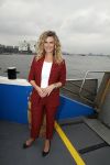 Amsterdam 28 september 2017
Castpresentaie van de Spa ( net 5 serie). De cast bestaat uit Annette Barlo Mattijn Hartemink Eva Marie v d Waal Rein v DuivenbodenDavy Eduard King Juvat Westendorp Beau Schneider Lara Leijs Nzinga Sordam en Eva Bartels.
