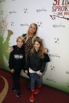 Kaatsheuvel 30 september 2017
Premiere musical in de efteling geschreven door Paul v Loon en Prinses Laurentien. Bridget Maasland met zoon Mees en een vriendinnetje