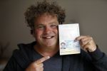 Amsterdam 25 september 2017 
Dirk Zeelenberg wordt in zijn huis geinterviewd door Catherine Keyl