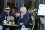Amsterdam 27 september 2017   
Frank Wisse met zoon Bob op terras