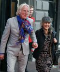 Amsterdam 21 september 2017
The Curious Incident of the Dog in the Night premiere in Carre. Freek de Jonge met vrouw