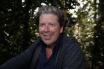 Hilversum 29 september 2017
Boekpresentatie in de wisseloord studio's. Rob de Nijs ontvangt het eerste boek. Hewnkjan Smits op de fiets
