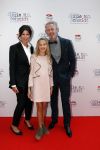 Amsterdam 24 september 2017
Premiere Annie MG Schmidt was getekend in het nieuwe de la mar. isa Hoes met dochter vlinder en broer Onno Hoes