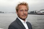 Amsterdam 28 september 2017
Castpresentaie van de Spa ( net 5 serie). De cast bestaat uit Annette Barlo Mattijn Hartemink Eva Marie v d Waal Rein v DuivenbodenDavy Eduard King Juvat Westendorp Beau Schneider Lara Leijs Nzinga Sordam en Eva Bartels.