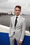 Amsterdam 28 september 2017
Castpresentaie van de Spa ( net 5 serie). De cast bestaat uit Annette Barlo Mattijn Hartemink Eva Marie v d Waal Rein v DuivenbodenDavy Eduard King Juvat Westendorp Beau Schneider Lara Leijs Nzinga Sordam en Eva Bartels.