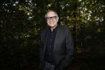 Hilversum 29 september 2017
Boekpresentatie in de wisseloord studio's. Rob de Nijs ontvangt het eerste boek