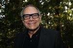 Hilversum 29 september 2017
Boekpresentatie in de wisseloord studio's. Rob de Nijs ontvangt het eerste boek