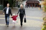 Kaatsheuvel 30 september 2017
Premiere musical in de efteling geschreven door Paul v Loon en Prinses Laurentien. Rein Kolpa en Wieneke Remmers met kinderen