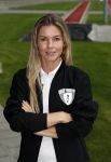 Amsterdam 11 september 2018
Het volledige team van hardlopers voor Only Friends bestaat uit tien personen: zanger Robert Leroy, chef-kok Ramon Beuk, ex-voetbalster Anouk Hoogendijk, eSporter Koen Weijland, Carlos Platier (judoka en winnaar Expeditie Robinson 2017), JoÃ«lle Witschge (deelneemster Expeditie Robinson), huisarts/schrijver/vlogger Rutger Verhoeff, social media influencer Jamie de Boer, Maup van den Berg en Stefan Valk. Ze gaan de marathon van New York lopen.