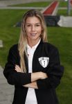Amsterdam 11 september 2018
Het volledige team van hardlopers voor Only Friends bestaat uit tien personen: zanger Robert Leroy, chef-kok Ramon Beuk, ex-voetbalster Anouk Hoogendijk, eSporter Koen Weijland, Carlos Platier (judoka en winnaar Expeditie Robinson 2017), JoÃ«lle Witschge (deelneemster Expeditie Robinson), huisarts/schrijver/vlogger Rutger Verhoeff, social media influencer Jamie de Boer, Maup van den Berg en Stefan Valk. Ze gaan de marathon van New York lopen.