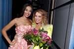 Utrecht 23 september 2018
Premiere Mamma Mia in beatrixtheater. Hoofdrollen zijn er voor Antje Monteiro Jolijn Henneman Sophia Wezer Hilke Bierman Dieter Troubleyn Emiel de Jong en Soy Kroon. Antje met Romy