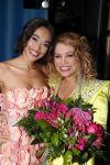 Utrecht 23 september 2018
Premiere Mamma Mia in beatrixtheater. Hoofdrollen zijn er voor Antje Monteiro Jolijn Henneman Sophia Wezer Hilke Bierman Dieter Troubleyn Emiel de Jong en Soy Kroon. Antje met Romy