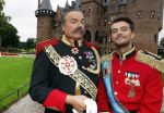 Haarzuilens 12 september 2018
Presentatie cast RTL Kerstshow op kasteel de haar. De cast bestaat uit Carlo Boszhard Buddy Vedder Esmee v Kampen Berget Lewis Pip Pellens Fred v Leer Ger Otte Celinde Schoenmaker en de kerstman.