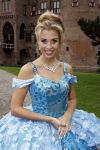 Haarzuilens 12 september 2018
Presentatie cast RTL Kerstshow op kasteel de haar. De cast bestaat uit Carlo Boszhard Buddy Vedder Esmee v Kampen Berget Lewis Pip Pellens Fred v Leer Ger Otte Celinde Schoenmaker en de kerstman.