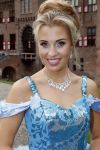 Haarzuilens 12 september 2018
Presentatie cast RTL Kerstshow op kasteel de haar. De cast bestaat uit Carlo Boszhard Buddy Vedder Esmee v Kampen Berget Lewis Pip Pellens Fred v Leer Ger Otte Celinde Schoenmaker en de kerstman.