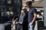 Amsterdam 27 september 2018
Eva Jinek en haar vriend Dexter gaan voor het eerst wandelen met hun zoon Pax.