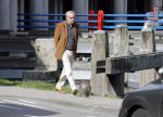 Amsterdam 15 september 2018
Frank de Grave loopt van zijn huis naar zijn auto.