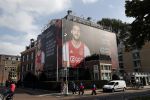 Amsterdam 20 september 2018
Grote reclame abri op pandmuseumplein  van Hakim Ziyech en Matthijs de Ligt
