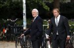 Amsterdam 16 september 2018
Hans Wiegel na opnames in het vondelpark.