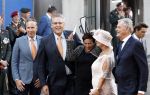 Den Haag 18 september 2018
Prinsjesdag 2018 op het binnenhof. Komning Willem Alexander Koningin Maxima Prins Constantijn en Prinses Laurentien zijn aanwezig. Leonie Sazias met Henk Krol en partner