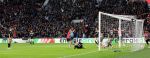 Eindhoven, 23 September 2018 PSV-AJAX Kompetitie, Seizoen 2018-2019 Eindstand 3-0
Hirving Lozano scoort 3-0