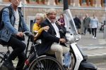 Amsterdam 14 september 2018

Jan Wieger van der Linden met zijn dochter op scooter.