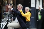 Amsterdam 14 september 2018

Jan Wieger van der Linden met zijn dochter op scooter.