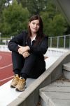 Amsterdam 11 september 2018
Het volledige team van hardlopers voor Only Friends bestaat uit tien personen: zanger Robert Leroy, chef-kok Ramon Beuk, ex-voetbalster Anouk Hoogendijk, eSporter Koen Weijland, Carlos Platier (judoka en winnaar Expeditie Robinson 2017), JoÃ«lle Witschge (deelneemster Expeditie Robinson), huisarts/schrijver/vlogger Rutger Verhoeff, social media influencer Jamie de Boer, Maup van den Berg en Stefan Valk. Ze gaan de marathon van New York lopen.