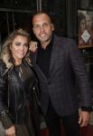 Amsterdam 10 september 2018
Feest Sjaak Swart in het nieuwe delamar theater. Johnny Heitinga en zijn vrouw Charlotte
